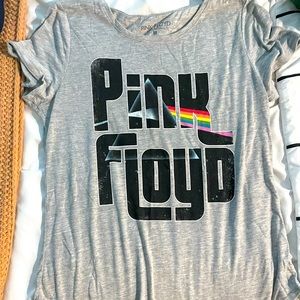 Medium gray pink floyd band t shirt